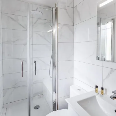 Apartment L'emeraude - Calm - - Wifi Antibes