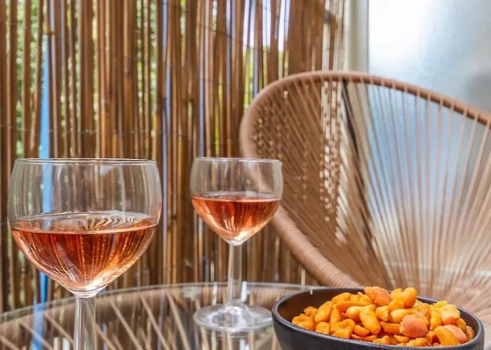 Apartment L'emeraude - Calm - - Wifi Antibes